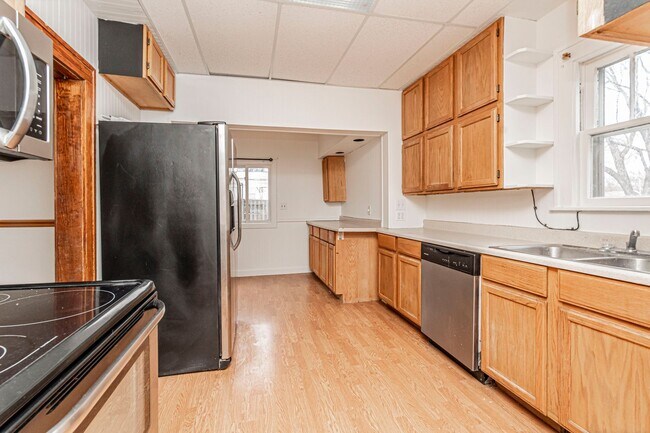 Building Photo - Please View 3D Virtual Walk-Through Before Scheduling a Showing