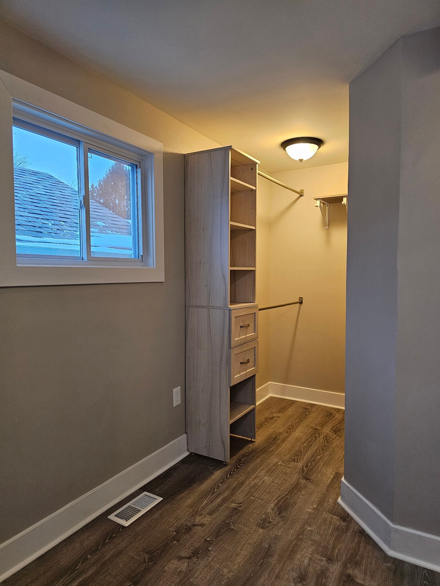 Master closet - 286 Reiman St