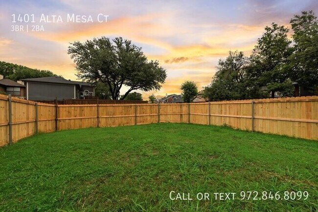 Building Photo - 1401 Alta Mesa Ct