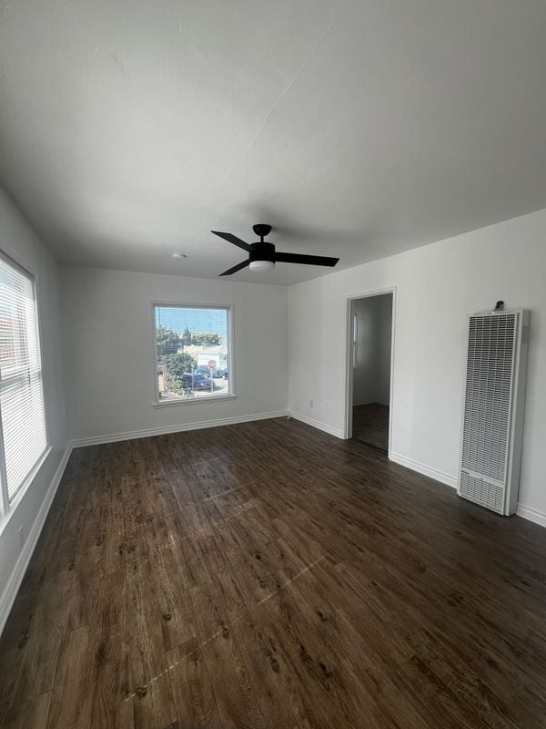 Building Photo - 5279 E The Toledo-Apt 5