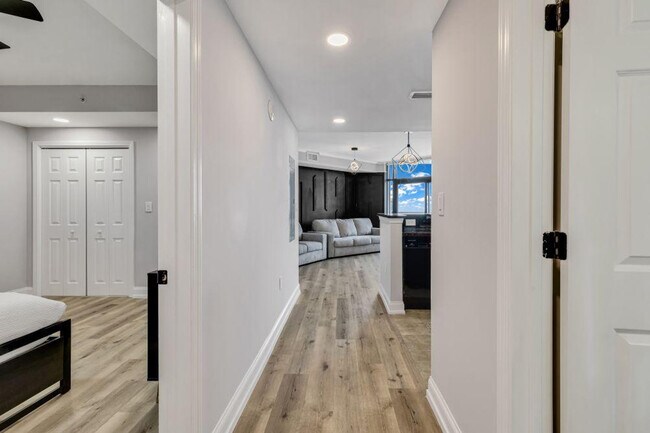 Building Photo - 2600 N Ocean Blvd
