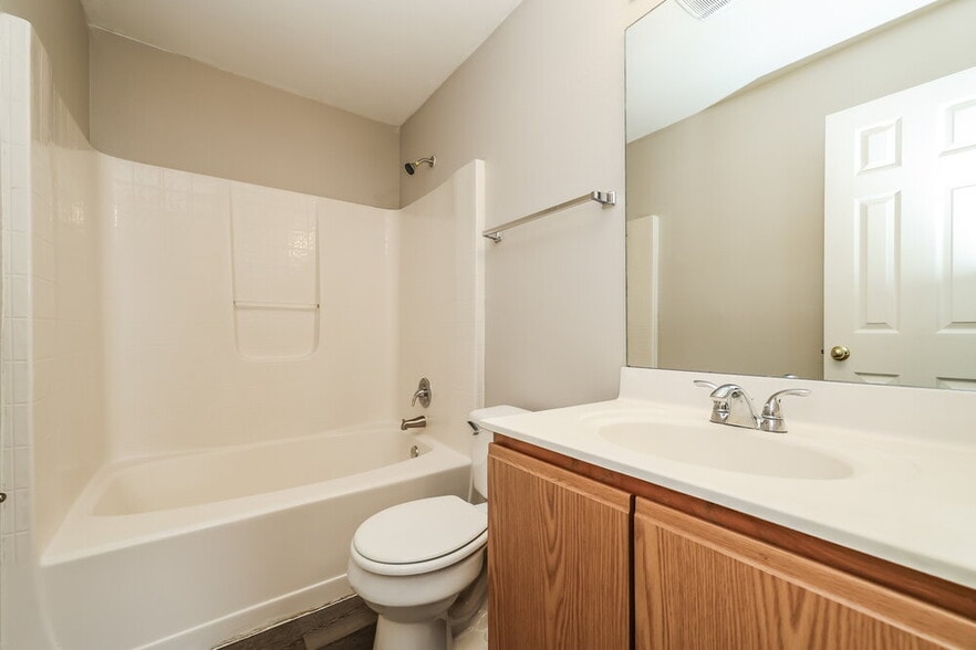 Building Photo - 6215 Cannoli Pl