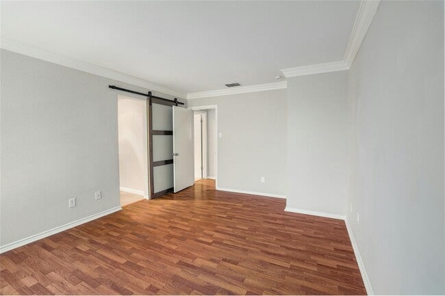 Building Photo - 2002 Millay Dr