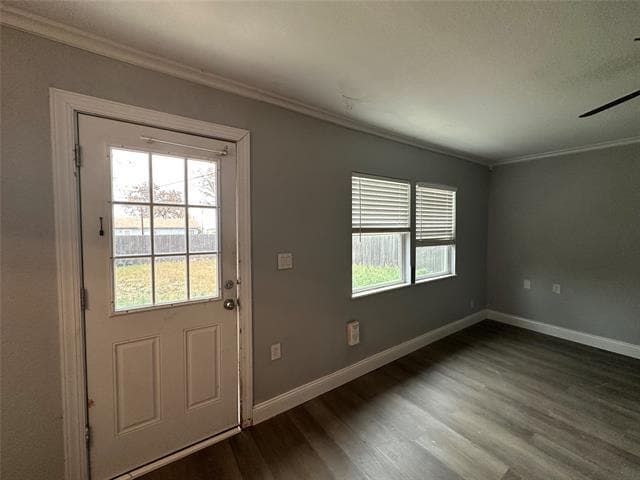 Building Photo - 2058 Collins Ave