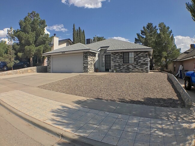 Primary Photo - East El Paso 3 bed Refrig A/C