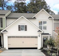 Building Photo - Elegant Townhome Near Southpoint Mall for ...