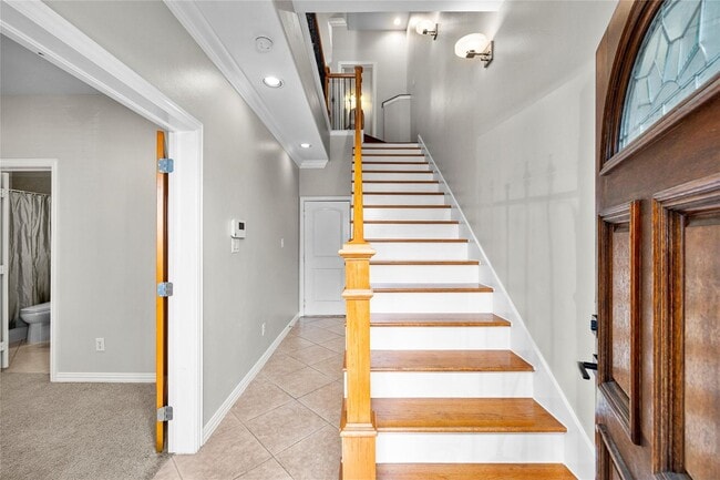 Building Photo - 3-Story Townhome in Midtown – 3BR/3.5BA with Private Balconies