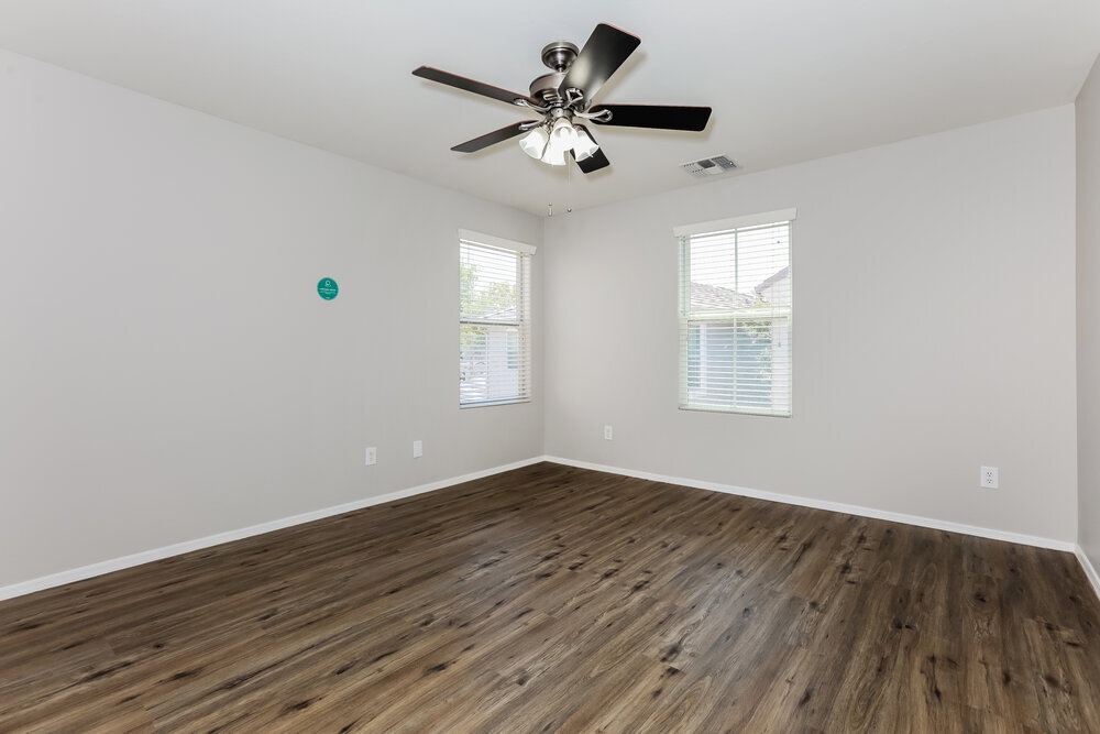 Building Photo - 1644 S Chatsworth
