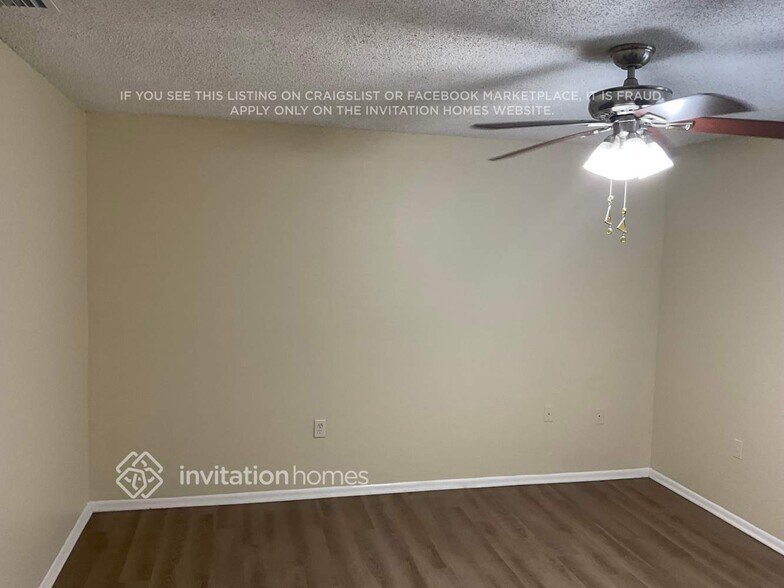 Building Photo - 6214 Palmview Ct