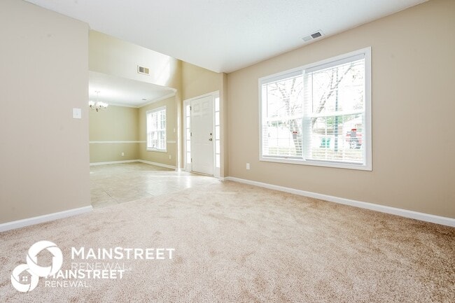 Building Photo - 3729 Summit Trce