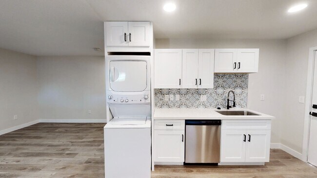 Building Photo - Herradura Villas-1008 (1&amp;2)