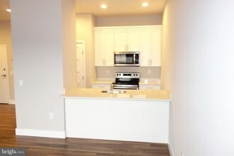 Building Photo - 228 S Mill Rd