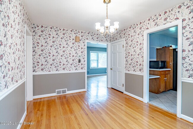 Building Photo - 4305 Darbrook Rd
