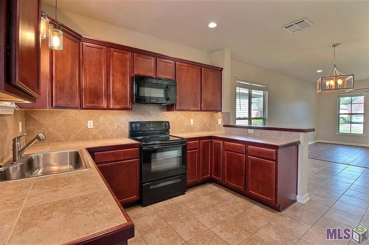 Building Photo - 11389 Ashwood Ct