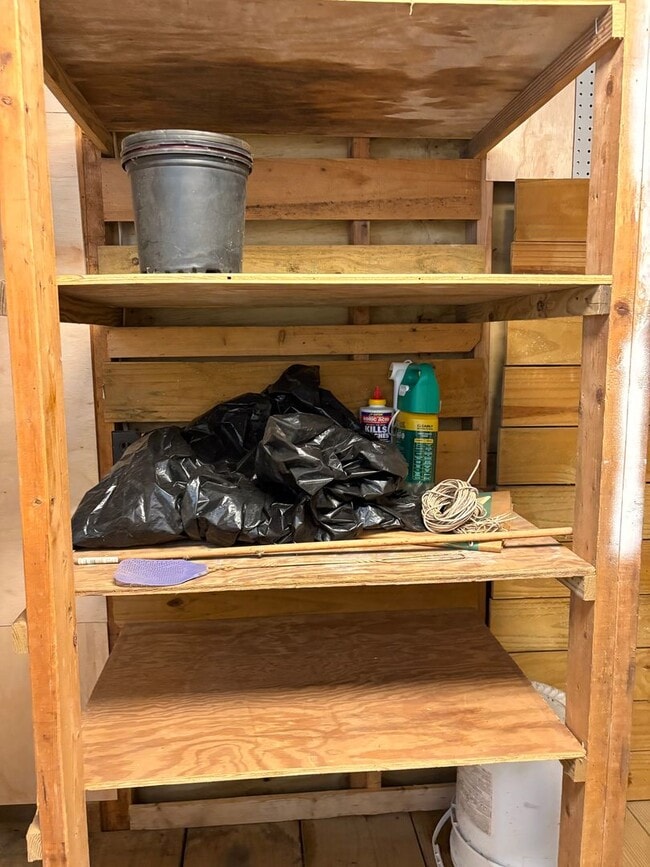 Building Photo - Available now for 12 month lease! 2150 per month (no pets)