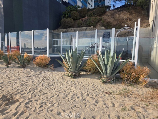 Building Photo - 25 S 15th Pl