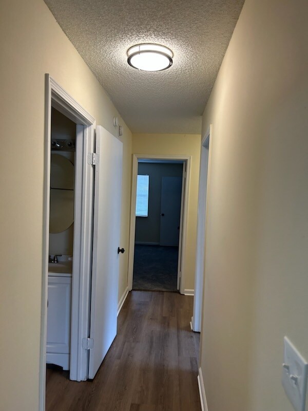 Building Photo - 6117 Key Hollow Ct