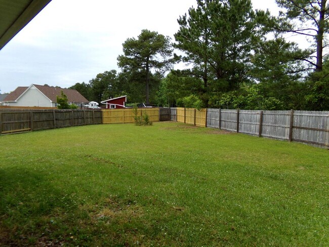 Building Photo - Just minutes from Cherry Point MCAS
