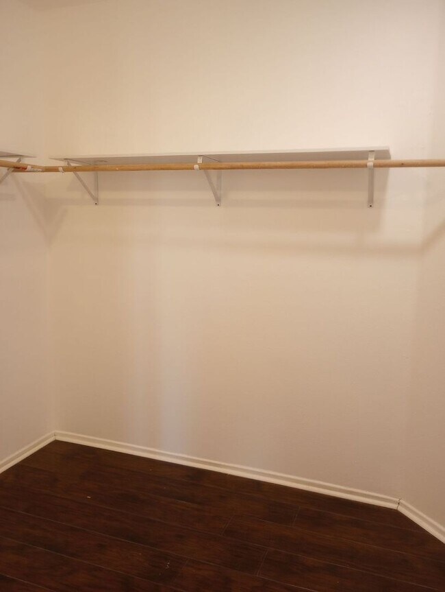 Building Photo - Spacious 4-Bedroom Home with Office, 3 Full Baths, and Modern Amenities