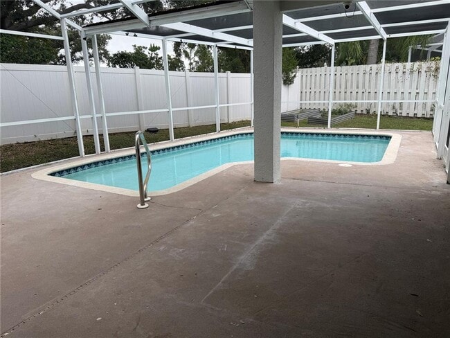 Building Photo - 6409 Golden Leaf Ct