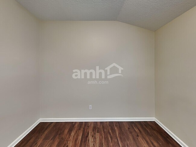 Building Photo - 3966 Pebble Brooke Cir S