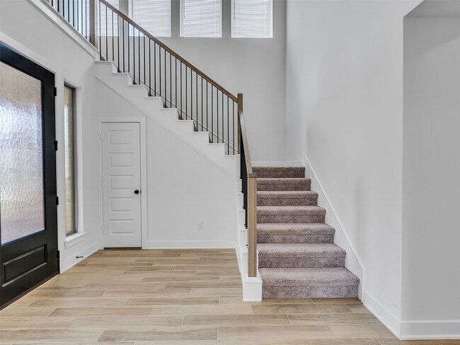 Building Photo - 31422 Weathered Cabin Ct
