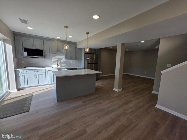 Building Photo - 3027 Landing Eagle Ct