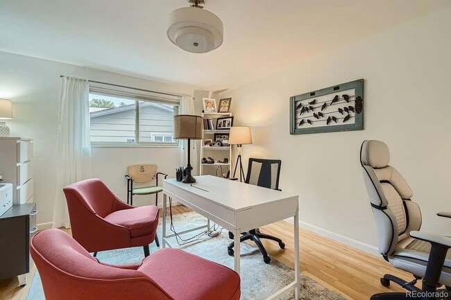 Building Photo - 645 S Glencoe St