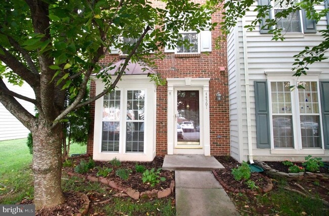 Building Photo - 44501 Potter Terrace
