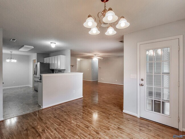 Building Photo - 157 Garden Brook Dr