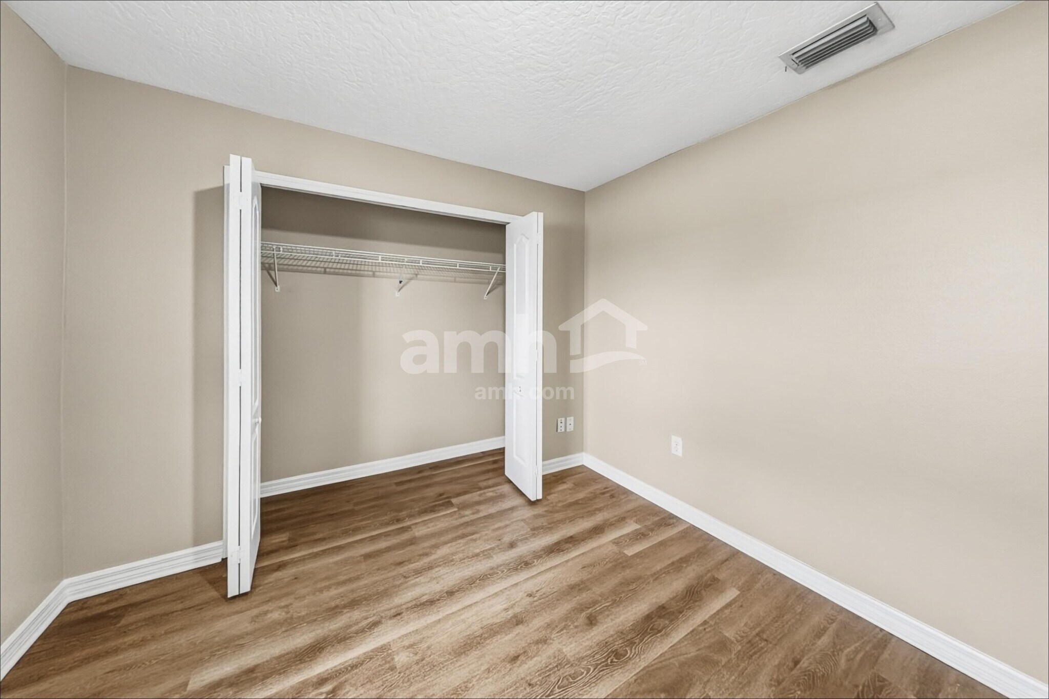 Building Photo - 1323 Old Millpond Rd