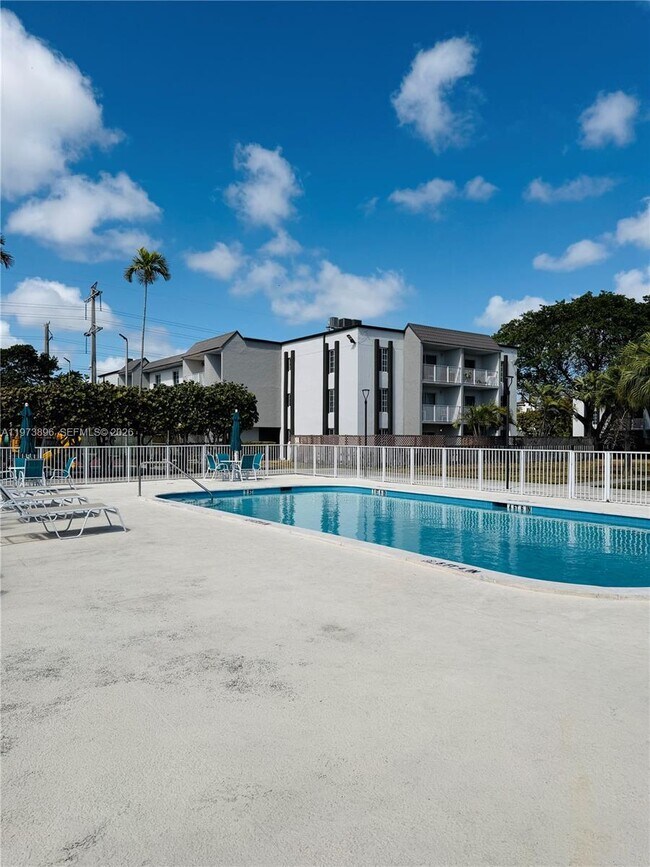 Building Photo - 4920 NW 79th Ave