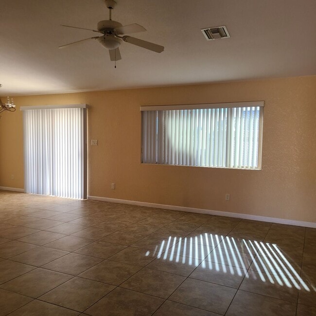 Building Photo - Desirable Corner lot with 2 car garage!