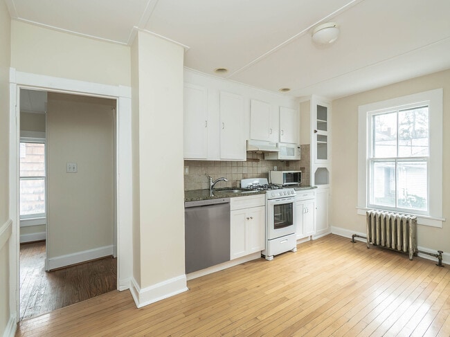 Building Photo - 339 Glen Ave