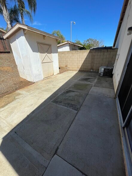 Building Photo - 453 Sancado Ter