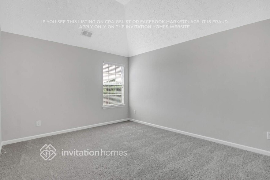 Building Photo - 6516 Snowden Dr