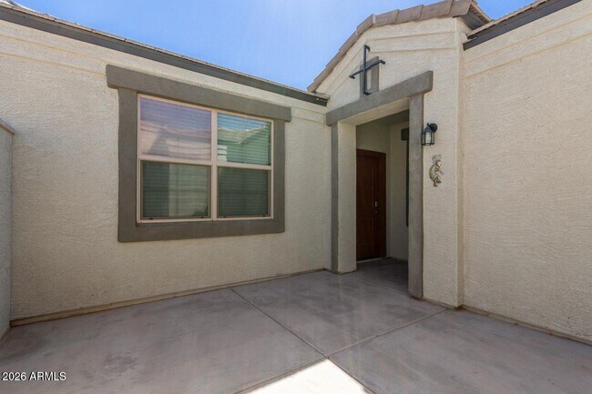 Building Photo - 29539 W Whitton Ave