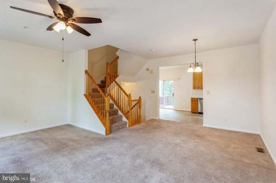 Building Photo - 7836 Canter Ct