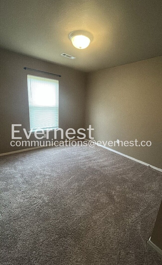 Building Photo - 12009 Big Ridge Cir