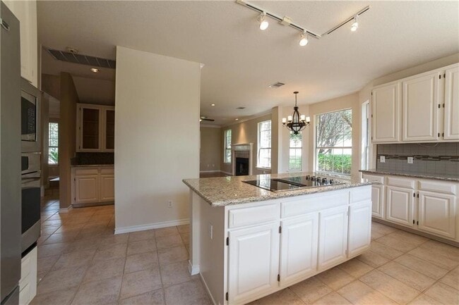 Building Photo - 1701 Idle Hour Cove