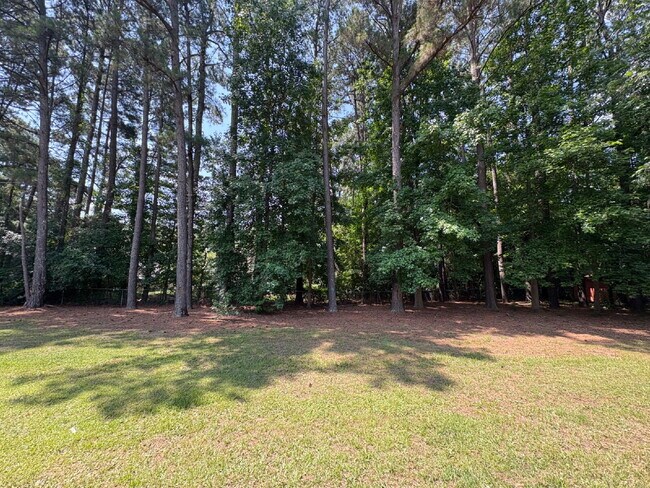 Building Photo - 204 Cobblestone Ct