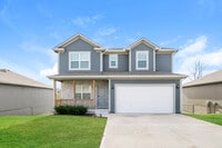 Building Photo - Fantastic 4bd/2.5ba home! Coming soon!