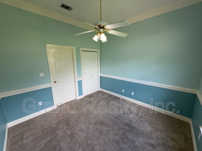 Building Photo - 5212 Jim Dandy Ln