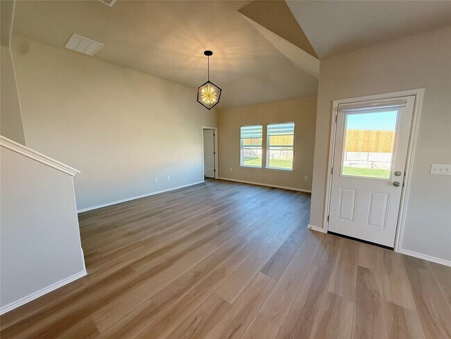 Building Photo - 12200 Dillon Fls Dr