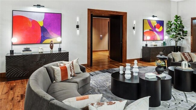 Building Photo - 1382 Peachtree St NE