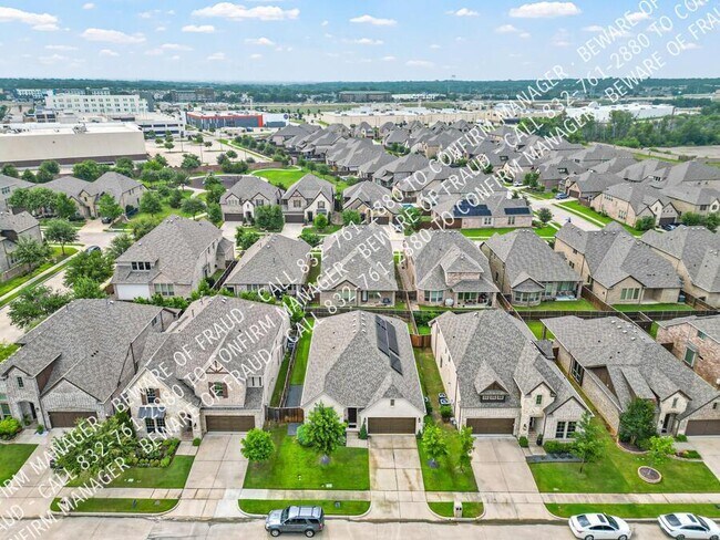 Building Photo - 2606 San Jacinto Dr