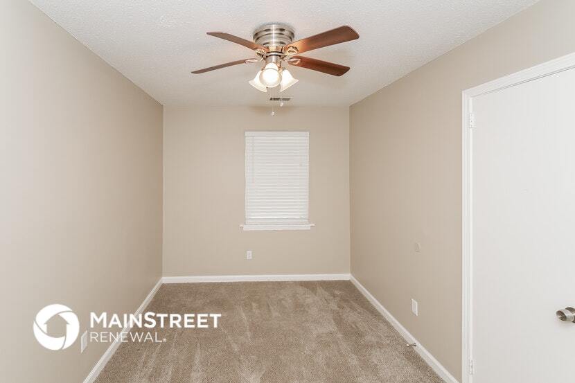 Building Photo - 525 Oak Crest Dr