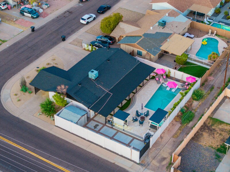 Building Photo - 8201 E Mitchell Dr