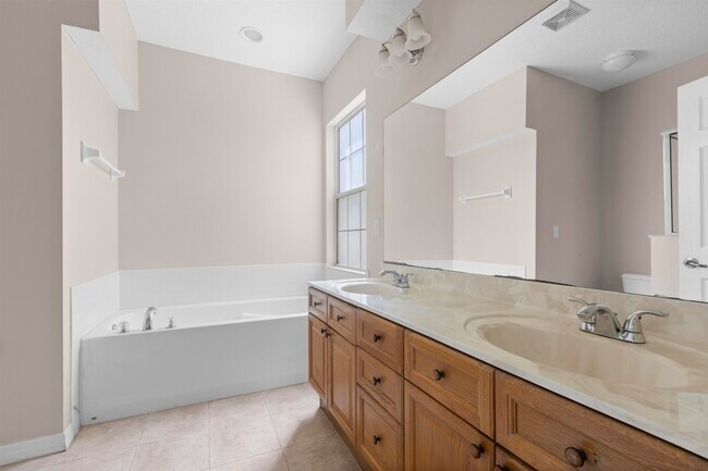Building Photo - 289 N Churchill Dr