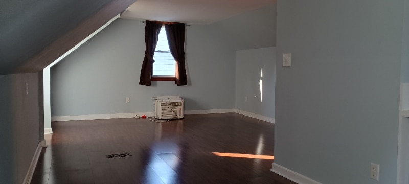 Building Photo - 13920 Old Pleasant Valley Rd